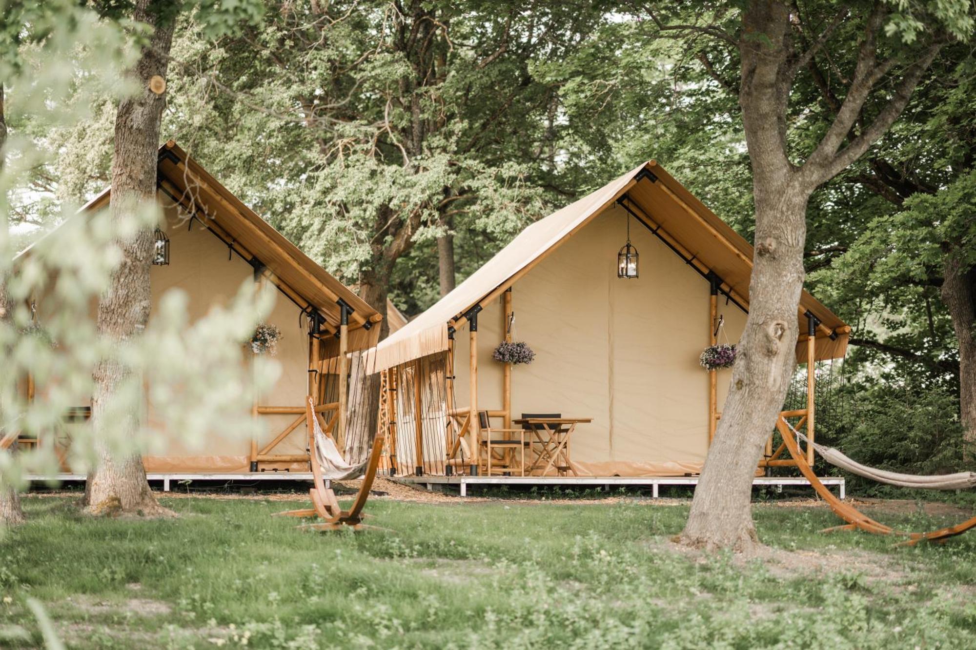 Mia Glamping Hotel Orissaare Екстериор снимка