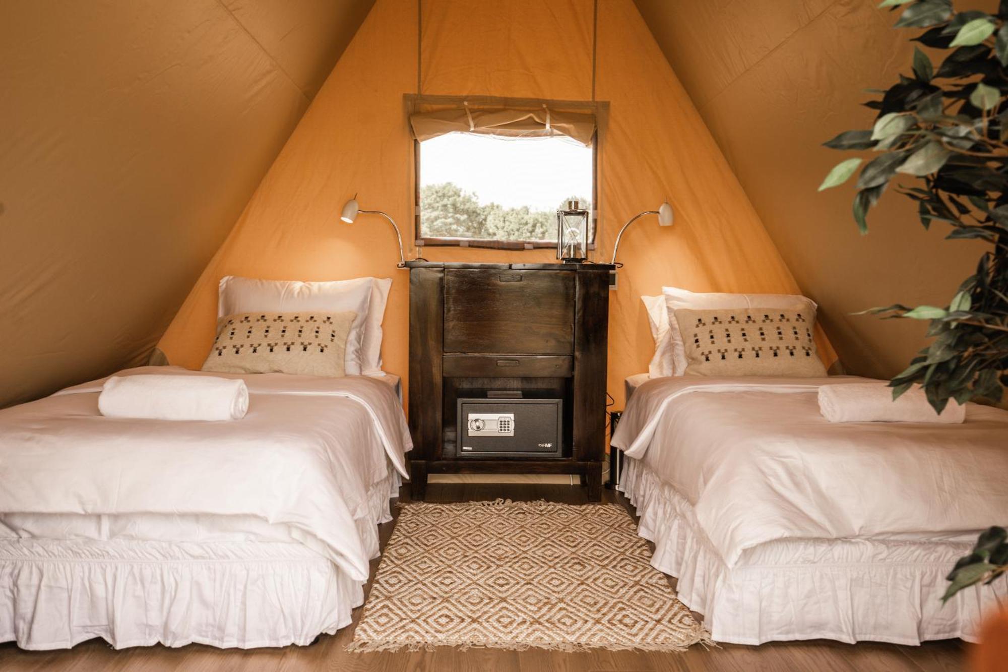 Mia Glamping Hotel Orissaare Екстериор снимка