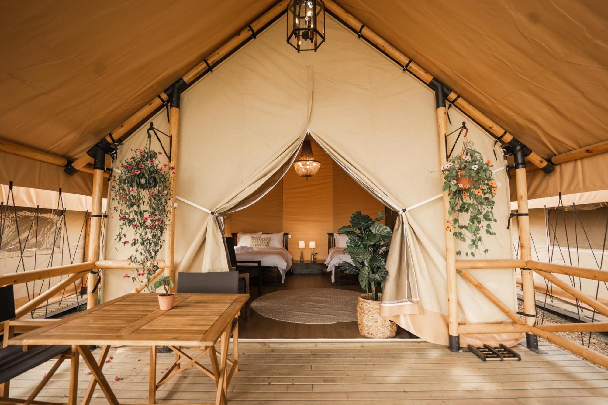 Mia Glamping Hotel Orissaare Екстериор снимка
