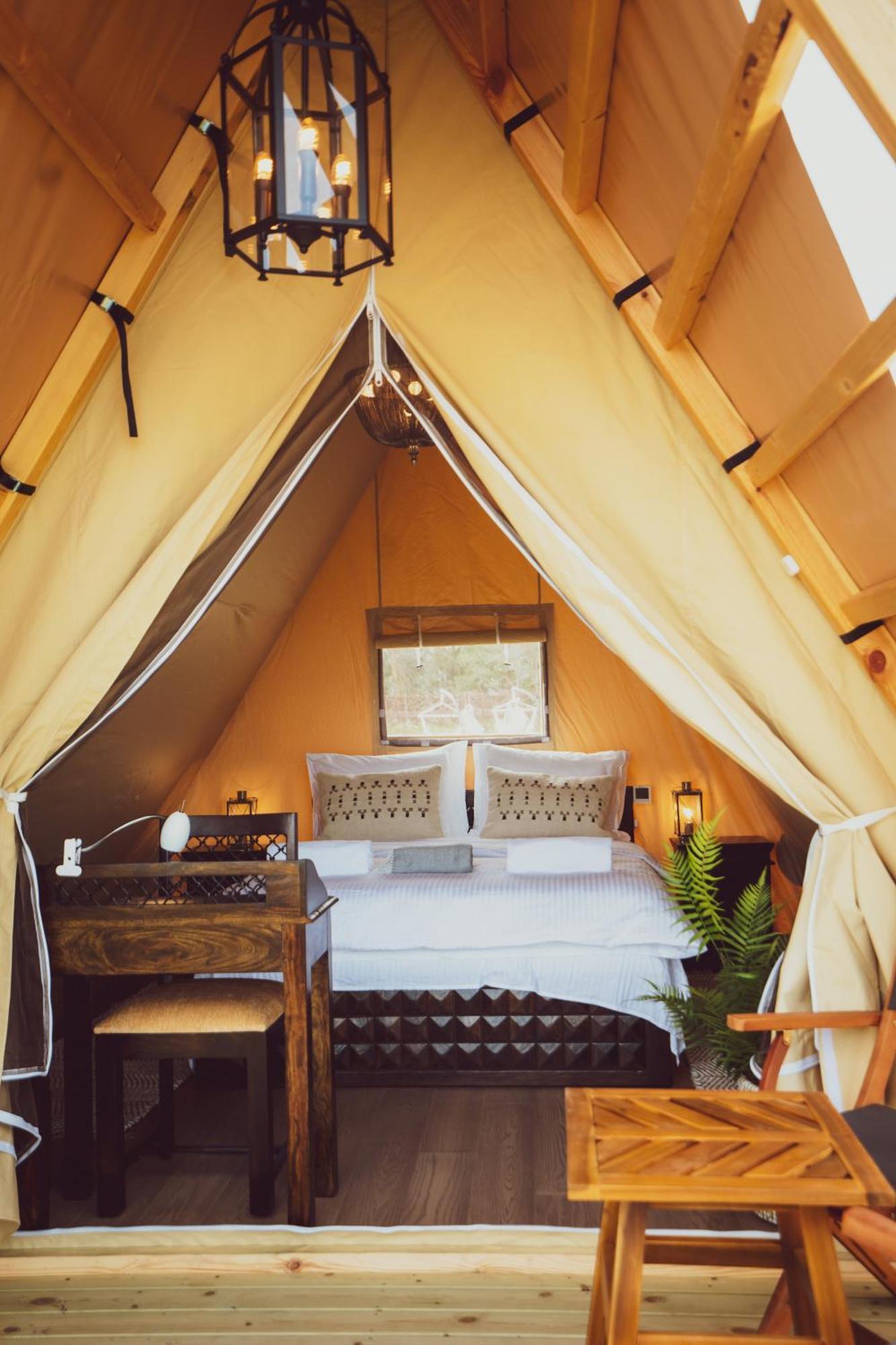 Mia Glamping Hotel Orissaare Екстериор снимка